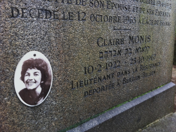 Pierre tombale et épitaphe de Claire Monis